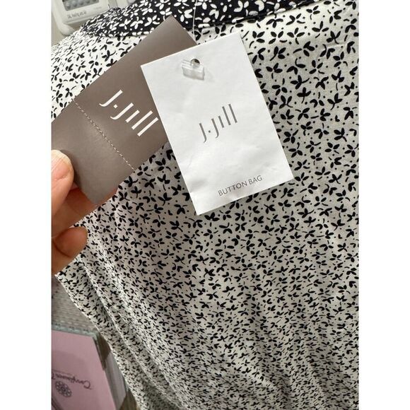 Cottagecore J.Jill Gorgeous Cream Tunic Top Ditsy Floral Rayon Small NWT - Picture 10 of 10